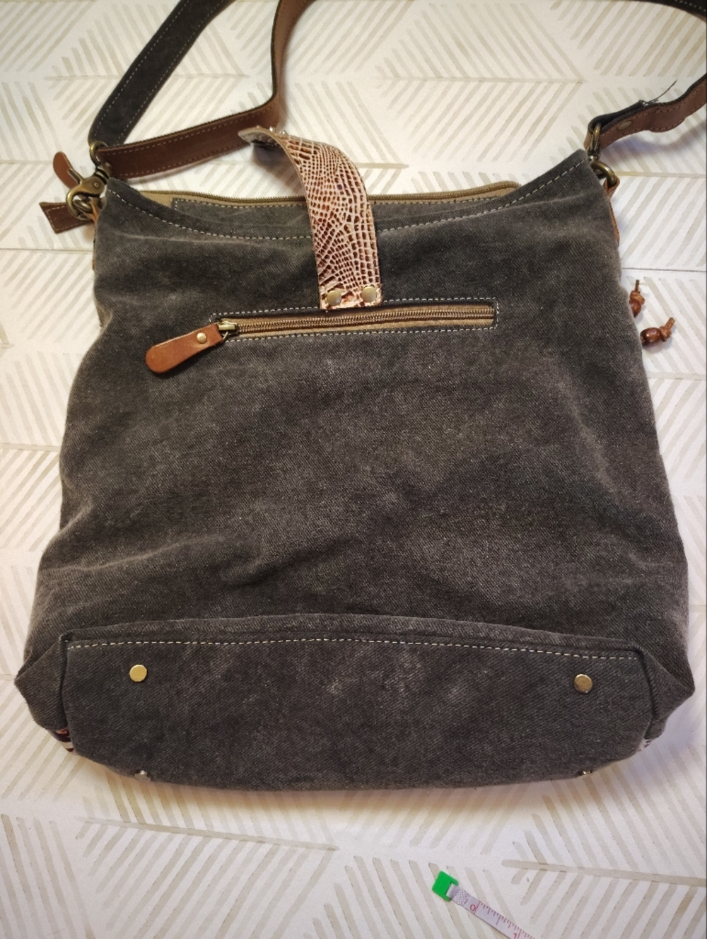Myra Bag Kilim & Croc Embossed Upcycled Crossbody Gray Brown Yellow Boho Cowgirl - Picture 4 of 10